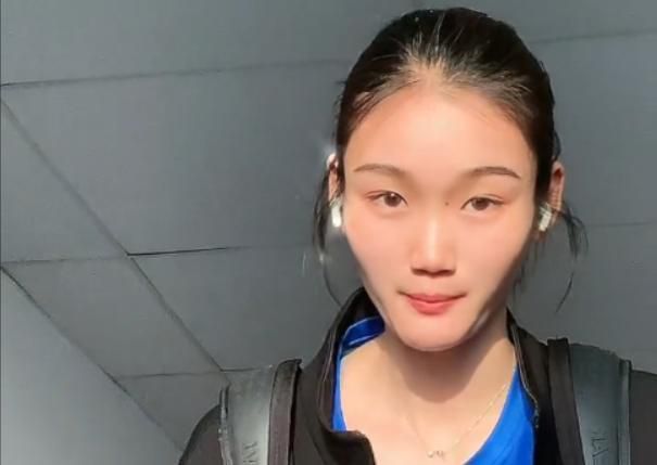 亚洲产国偷v产偷v自拍色戒